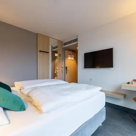 Serways Hoesel Hotel *