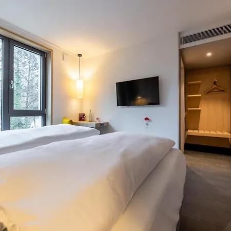 Hotell Serways Hoesel 3*