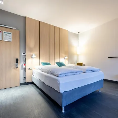 Serways Hoesel 3* Ratingen