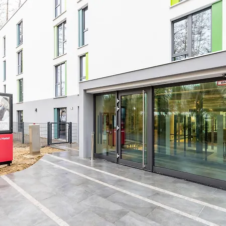 ホテル Serways Hoesel