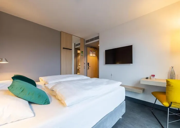 Serways Hoesel Ξενοδοχείο 3*