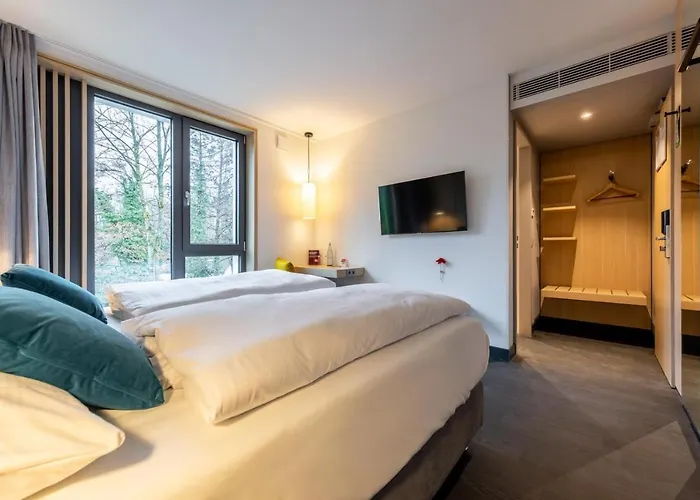 Serways Hoesel Ράτινγκεν