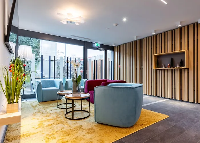 ホテル Serways Hoesel 3*