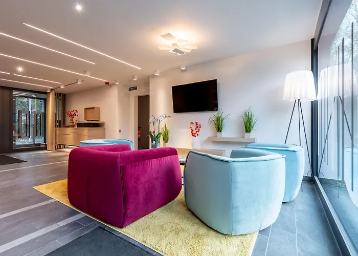 ホテル Serways Hoesel ラーティンゲン