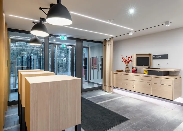 ホテル Serways Hoesel