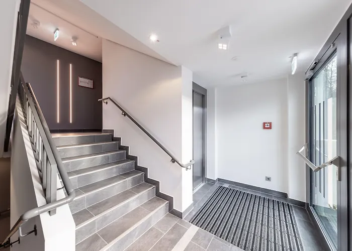 Serways Hoesel Ξενοδοχείο 3*