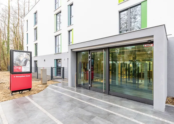 ホテル Serways Hoesel